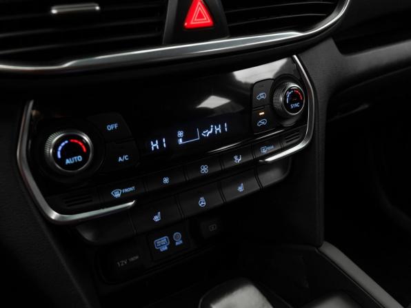 Hyundai Santa Fe IV с пробегом 2019 года, цена 2 840 000 рублей, 137437 км, внедорожник, Автокод Объявления