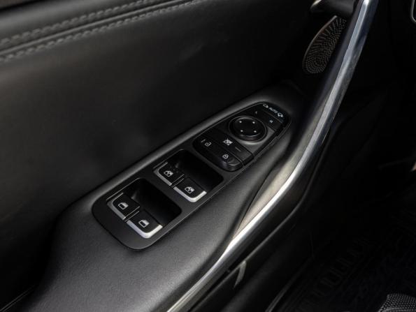 Kia Stinger I с пробегом 2018 года, цена 3 170 000 рублей, 97879 км, лифтбек, Автокод Объявления