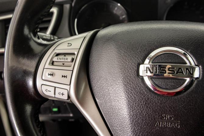 Nissan Qashqai II с пробегом 2017 года, цена 1 439 000 рублей, 200000 км, внедорожник, Автокод Объявления