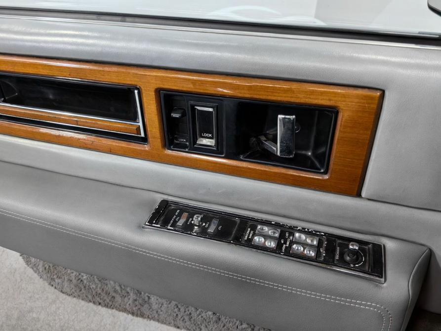 Cadillac Fleetwood I Новосибирск  - изображение 18