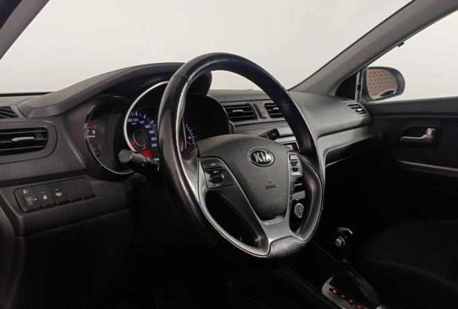 Kia Rio III Рестайлинг с пробегом 2017 года, цена 1 386 000 рублей, 37942 км, седан, Автокод Объявления