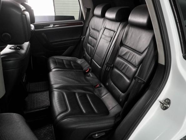 Volkswagen Touareg II с пробегом 2014 года, цена 2 399 000 рублей, 298518 км, внедорожник, Автокод Объявления