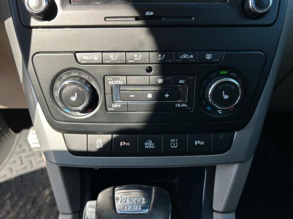 Skoda Yeti I с пробегом 2012 года, цена 980 000 рублей, 169399 км, внедорожник, Автокод Объявления