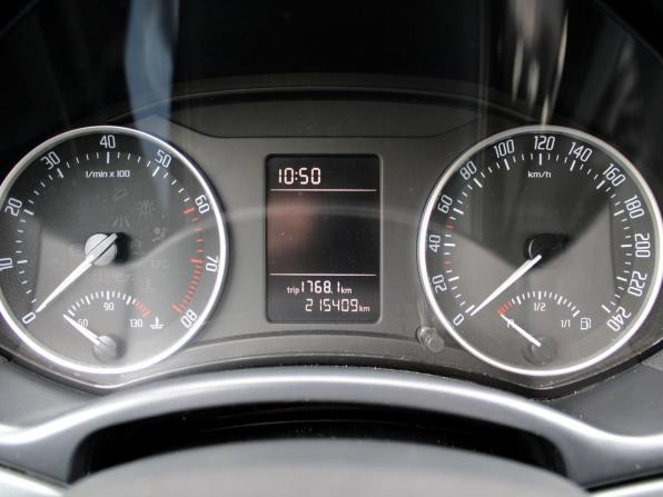 Skoda Octavia II (A5) Рестайлинг с пробегом 2013 года, цена 810 000 рублей, 215408 км, лифтбек, Автокод Объявления