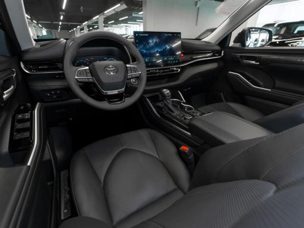 Toyota Highlander IV (XU70) с пробегом 2025 года, цена 4 950 000 рублей, 24 км, внедорожник, Автокод Объявления