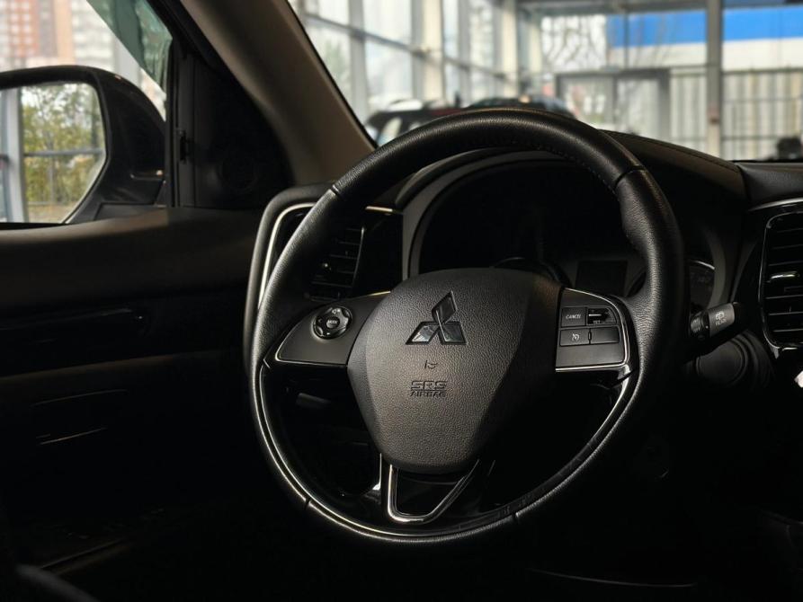 Mitsubishi Outlander III Рестайлинг 3 Санкт-Петербург  - изображение 30