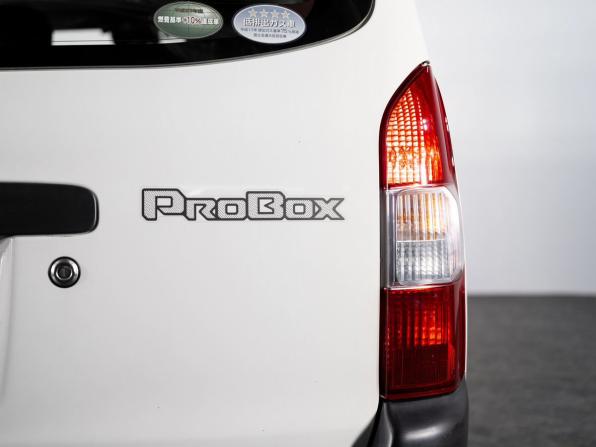 Toyota Probox I Рестайлинг с пробегом 2018 года, цена 890 500 рублей, 110131 км, универсал, Автокод Объявления
