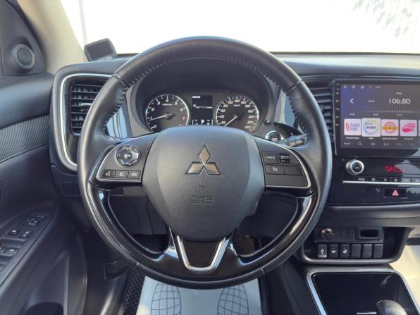 Mitsubishi Outlander III Рестайлинг 3 с пробегом 2021 года, цена 2 299 000 рублей, 117774 км, внедорожник, Автокод Объявления