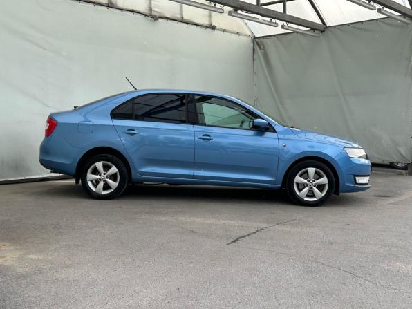 Skoda Rapid I с пробегом 2015 года, цена 1 140 000 рублей, 135055 км, лифтбек, Автокод Объявления