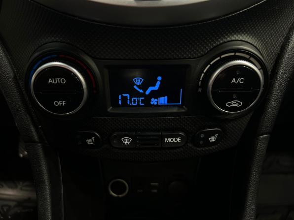Hyundai Solaris I Рестайлинг с пробегом 2015 года, цена 965 000 рублей, 131000 км, седан, Автокод Объявления