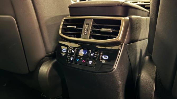 Lexus RX V с пробегом 2023 года, цена 7 500 000 рублей, 64871 км, внедорожник, Автокод Объявления