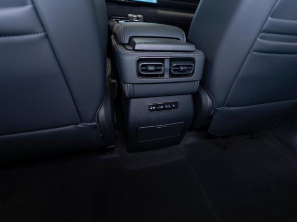 BYD FangChengBao Leopard 5 I с пробегом 2024 года, цена 5 630 000 рублей, 38076 км, внедорожник, Автокод Объявления