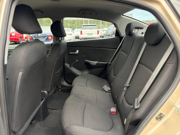 Kia Rio III с пробегом 2015 года, цена 750 000 рублей, 160000 км, седан, Автокод Объявления