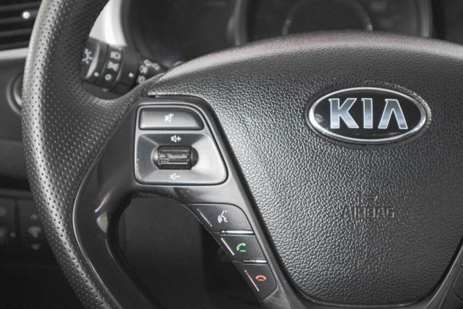Kia Ceed II Рестайлинг с пробегом 2016 года, цена 899 000 рублей, 270000 км, хэтчбек, Автокод Объявления