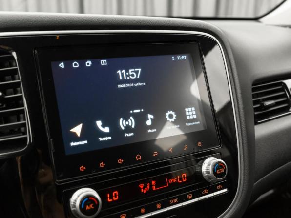 Mitsubishi Outlander III Рестайлинг 3 с пробегом 2021 года, цена 2 490 000 рублей, 98237 км, внедорожник, Автокод Объявления