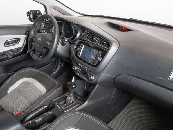 Kia Ceed II Рестайлинг с пробегом 2018 года, цена 1 685 000 рублей, 172067 км, универсал, Автокод Объявления