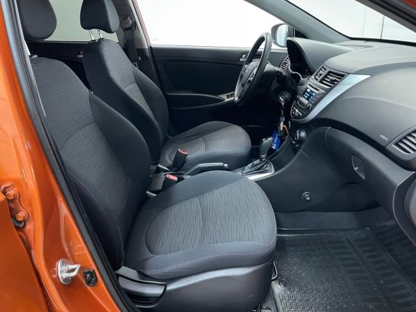 Hyundai Solaris I Рестайлинг с пробегом 2015 года, цена 865 000 рублей, 252953 км, седан, Автокод Объявления