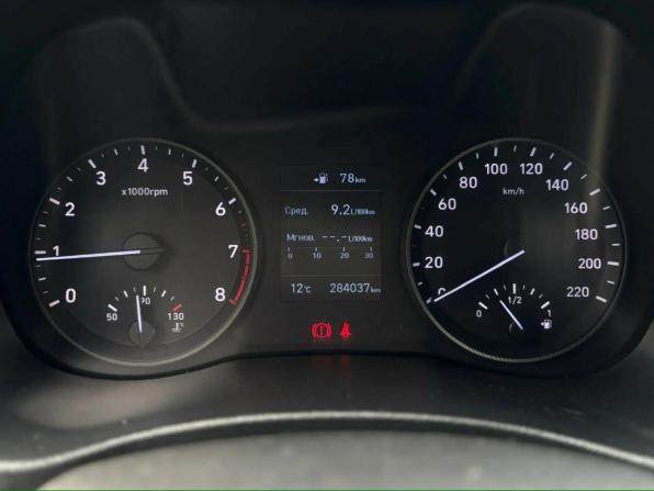 Hyundai Solaris II с пробегом 2019 года, цена 895 000 рублей, 284000 км, седан, Автокод Объявления
