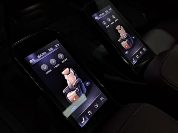 Hongqi HQ9 с пробегом 2025 года, цена 5 500 000 рублей, 1086 км, минивэн, Автокод Объявления