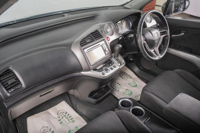 Honda Stream II Рестайлинг с пробегом 2012 года, цена 999 000 рублей, 272000 км, компактвэн, Автокод Объявления