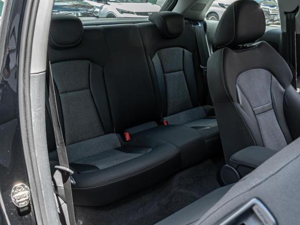 Audi A1 I (8X) с пробегом 2011 года, цена 925 000 рублей, 221926 км, хэтчбек, Автокод Объявления