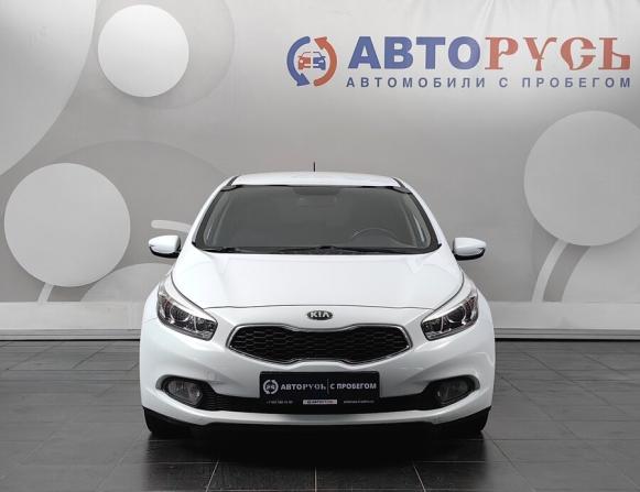Kia Ceed II с пробегом 2013 года, цена 1 049 000 рублей, 181148 км, хэтчбек, Автокод Объявления