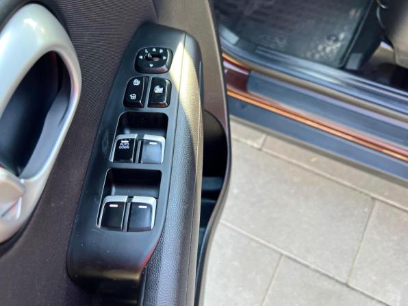 Kia Soul II Рестайлинг с пробегом 2018 года, цена 1 485 200 рублей, 102065 км, хэтчбек, Автокод Объявления
