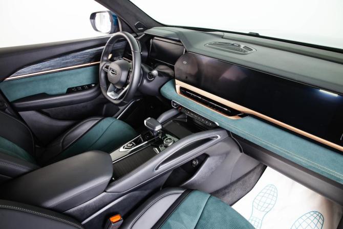 Geely Monjaro I с пробегом 2024 года, цена 4 059 000 рублей, 29800 км, внедорожник, Автокод Объявления