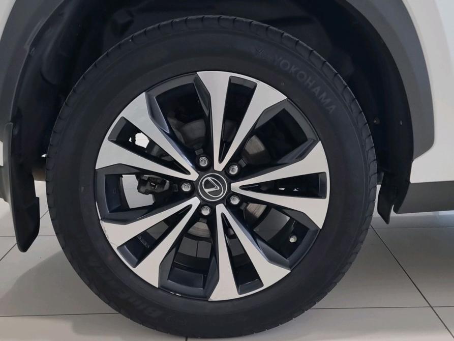 Lexus NX I Рестайлинг Омск  - изображение 12