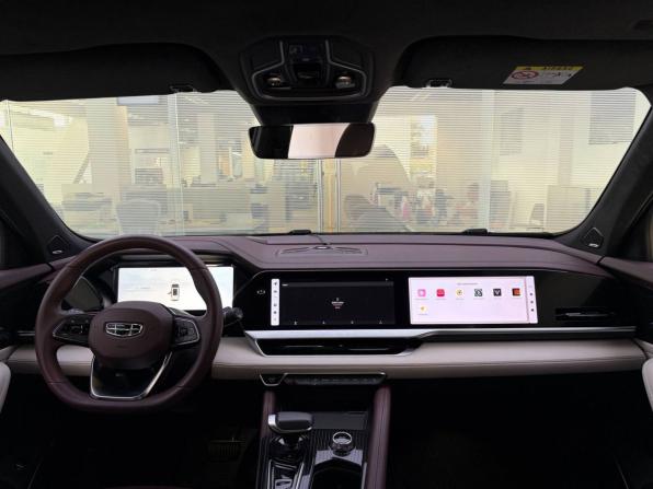 Geely Monjaro I с пробегом 2022 года, цена 3 150 000 рублей, 44000 км, внедорожник, Автокод Объявления