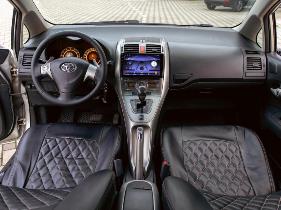 Toyota Auris I Краснодар  - изображение 16