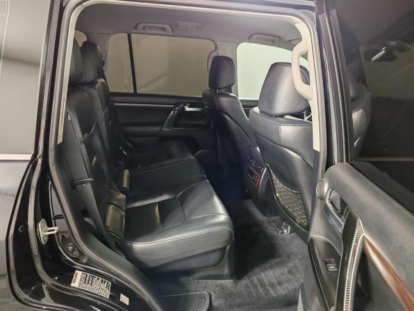Toyota Land Cruiser 200 Series Рестайлинг 2 с пробегом 2015 года, цена 4 249 000 рублей, 382361 км, внедорожник, Автокод Объявления