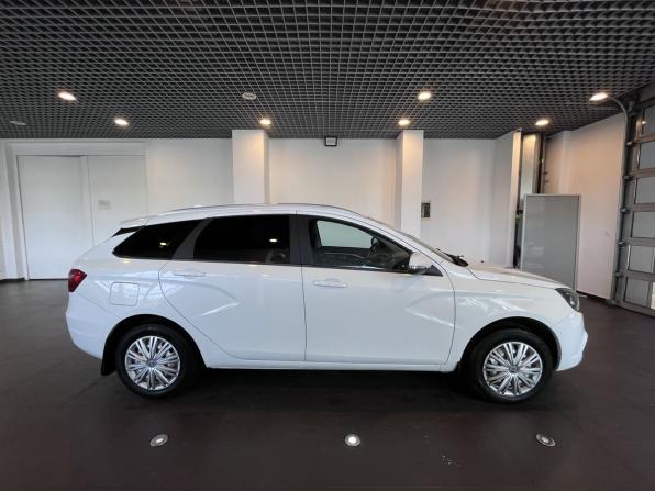 Lada (ВАЗ) Vesta I с пробегом 2019 года, цена 1 325 000 рублей, 58285 км, универсал, Автокод Объявления