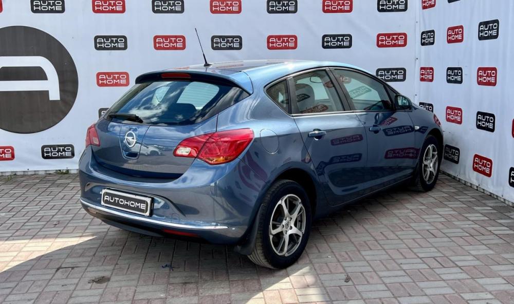 Opel Astra J Рестайлинг Санкт-Петербург  - изображение 4