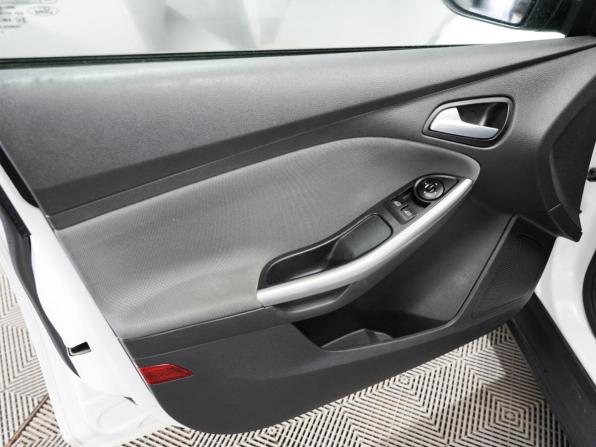 Ford Focus III с пробегом 2012 года, цена 725 000 рублей, 126000 км, хэтчбек, Автокод Объявления