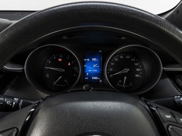Toyota C-HR I с пробегом 2018 года, цена 1 949 000 рублей, 93982 км, внедорожник, Автокод Объявления
