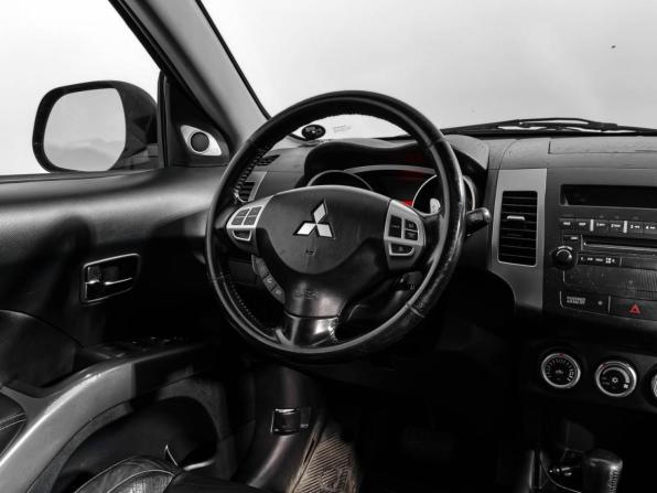 Mitsubishi Outlander II с пробегом 2007 года, цена 795 000 рублей, 223298 км, внедорожник, Автокод Объявления