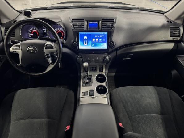 Toyota Highlander II (XU40) Рестайлинг с пробегом 2013 года, цена 1 850 000 рублей, 239510 км, внедорожник, Автокод Объявления