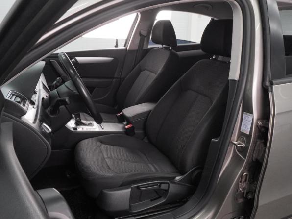 Volkswagen Passat B7 с пробегом 2013 года, цена 1 463 000 рублей, 195001 км, седан, Автокод Объявления