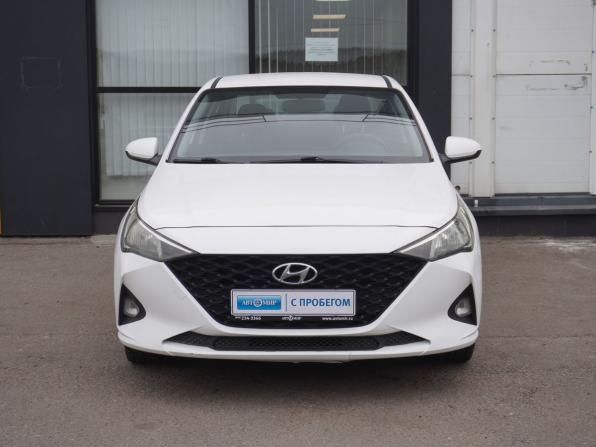 Hyundai Solaris II Рестайлинг с пробегом 2022 года, цена 1 500 000 рублей, 72995 км, седан, Автокод Объявления