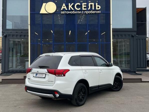 Mitsubishi Outlander III Рестайлинг с пробегом 2015 года, цена 1 449 000 рублей, 205000 км, внедорожник, Автокод Объявления