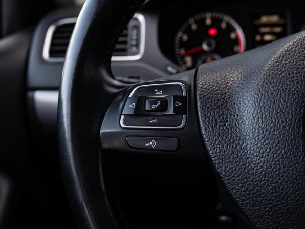 Volkswagen Jetta VI с пробегом 2012 года, цена 1 170 000 рублей, 204939 км, седан, Автокод Объявления