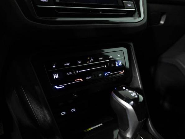 Volkswagen Tiguan II Рестайлинг с пробегом 2022 года, цена 2 999 700 рублей, 97302 км, внедорожник, Автокод Объявления