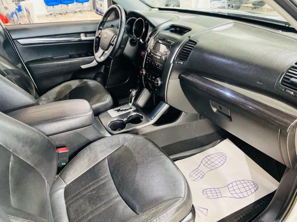 Kia Sorento II с пробегом 2011 года, цена 1 350 000 рублей, 255000 км, внедорожник, Автокод Объявления