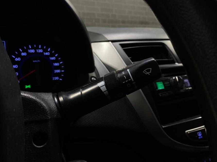 Hyundai Solaris I Рестайлинг Челябинск  - изображение 18