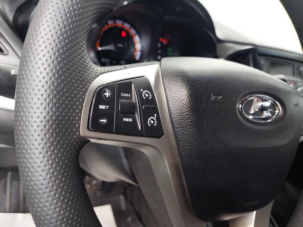 Lada (ВАЗ) Vesta I с пробегом 2021 года, цена 975 000 рублей, 76381 км, седан, Автокод Объявления