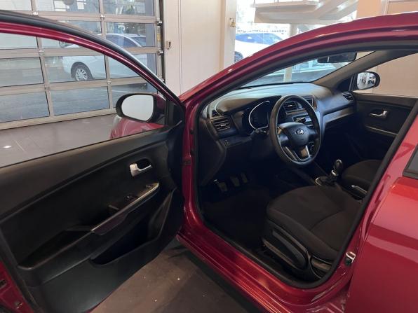 Kia Rio III с пробегом 2013 года, цена 799 000 рублей, 131524 км, седан, Автокод Объявления