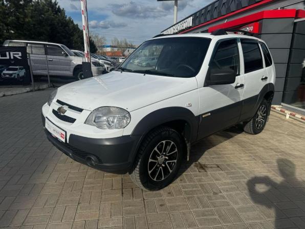 Chevrolet Niva I Рестайлинг с пробегом 2017 года, цена 669 900 рублей, 153341 км, внедорожник, Автокод Объявления