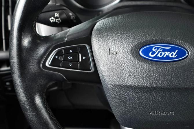 Ford Focus III Рестайлинг с пробегом 2017 года, цена 1 139 000 рублей, 117000 км, седан, Автокод Объявления