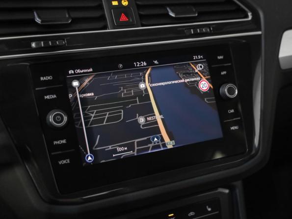 Volkswagen Tiguan II Рестайлинг с пробегом 2021 года, цена 2 599 000 рублей, 74476 км, внедорожник, Автокод Объявления